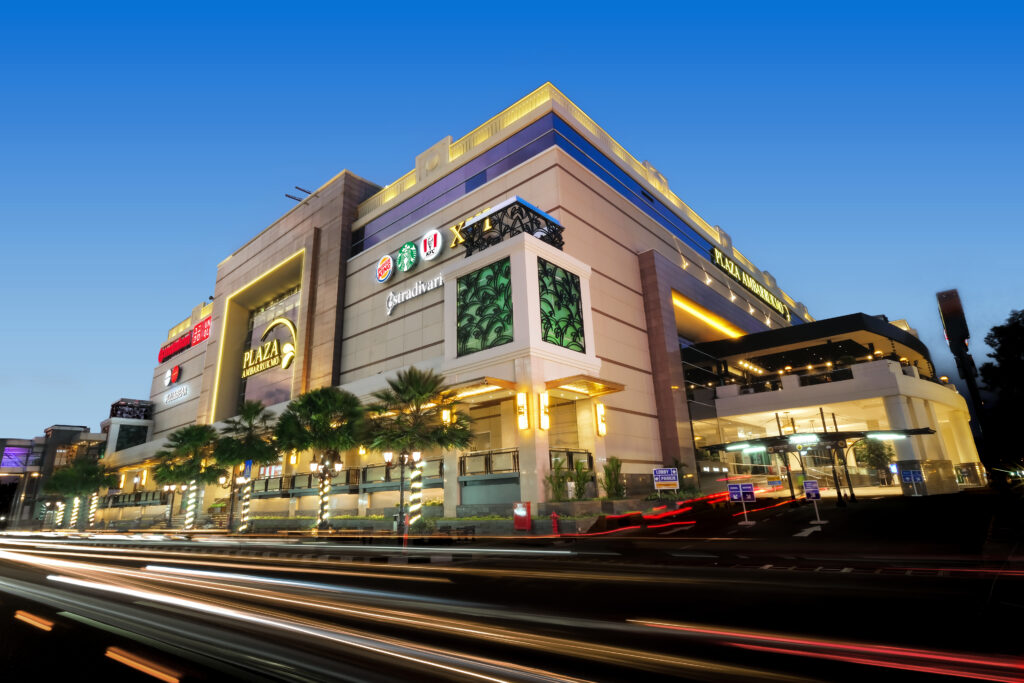 mall terlengkap di jogja - plaza ambarrukmo