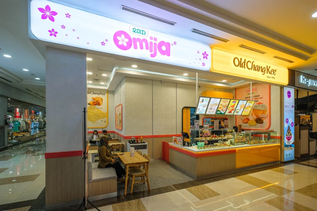 plaza ambarrukmo tenant