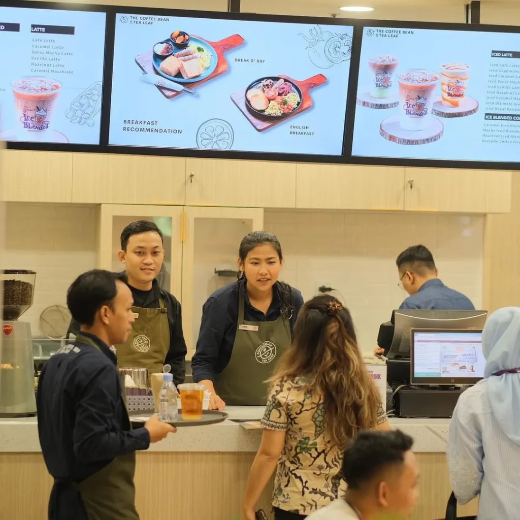 Coffee Bean & Tea Leaf amplaz