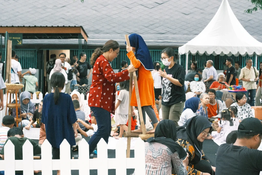 gya! dolan sesarengan