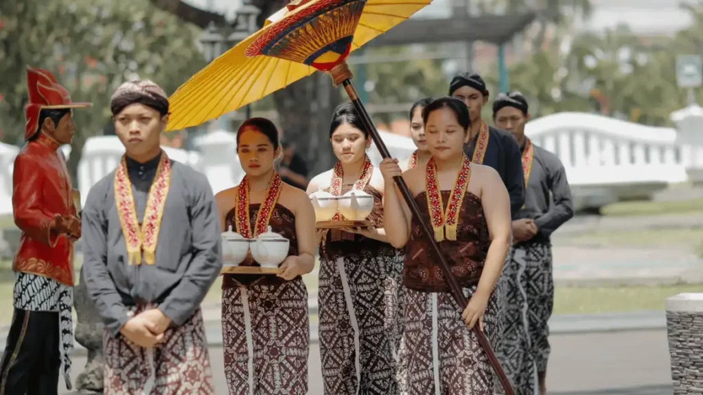 Pakaian adat yogyakarta