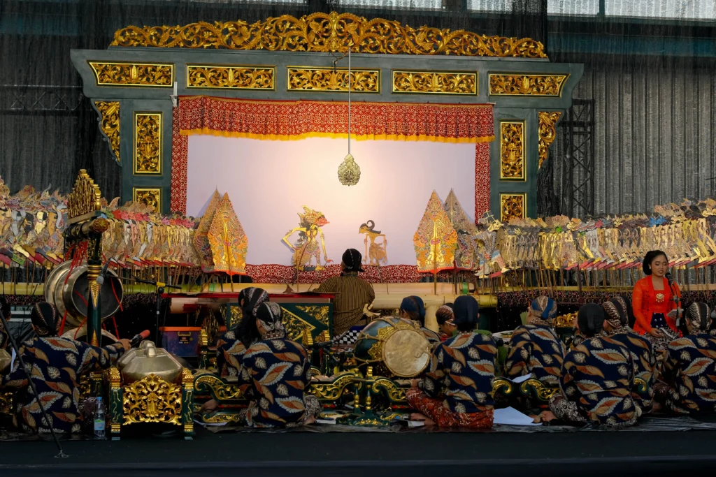 Anniversary plaza ambarrukmo