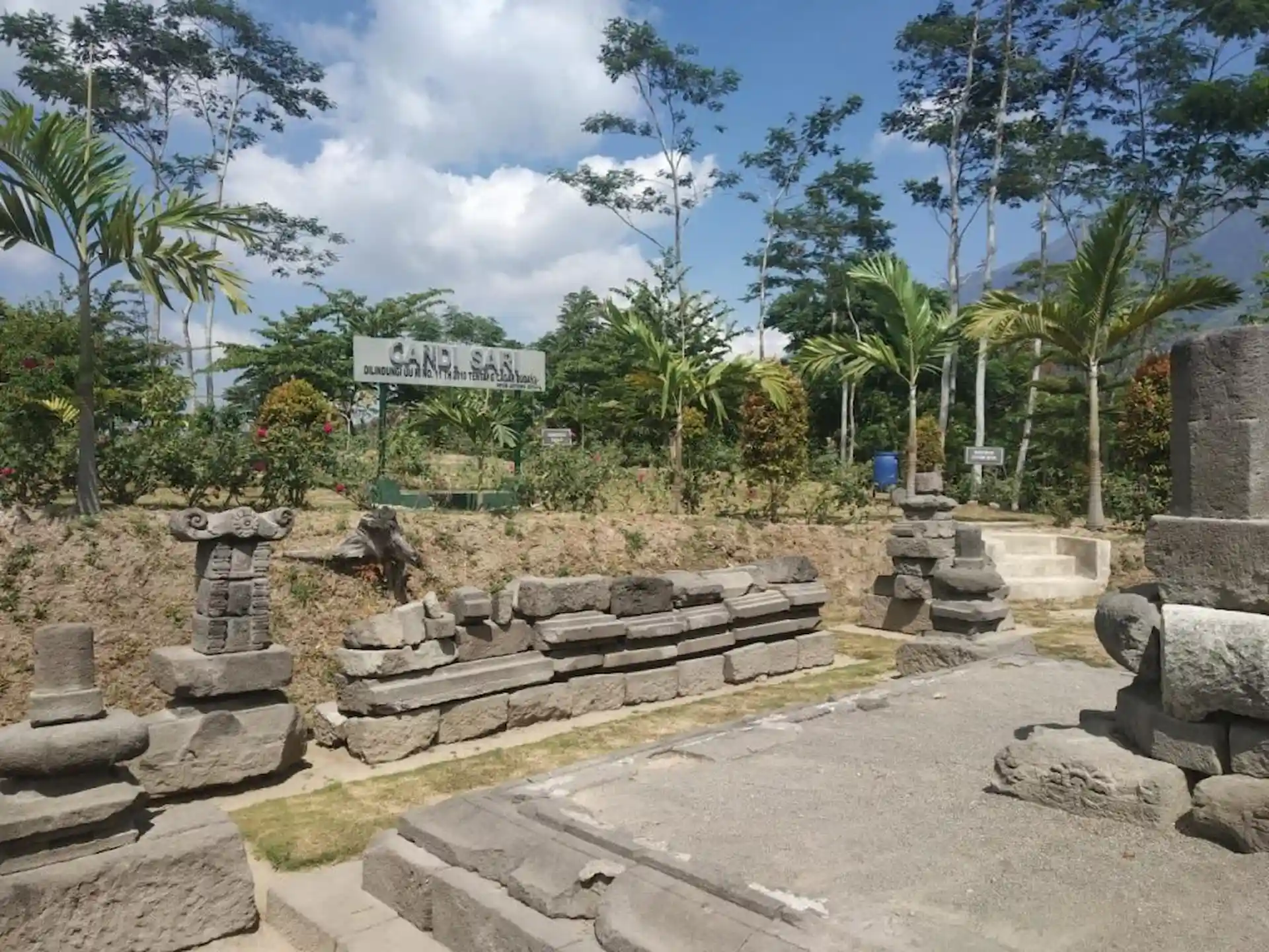 Lokasi dan Akses ke Candi Sari