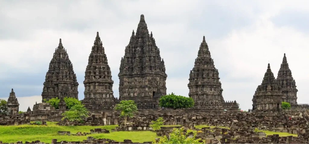 Explore Candi Prambanan Siang-Sore Hari