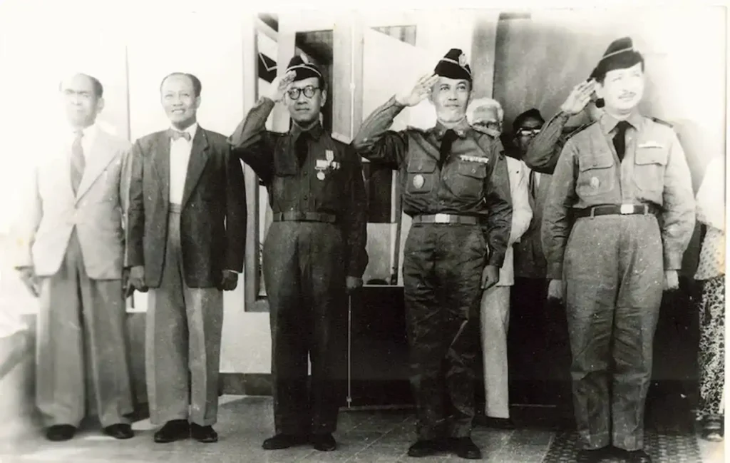 Sri Paku Alam VIII dan Sultan Hamengkubuwono XI