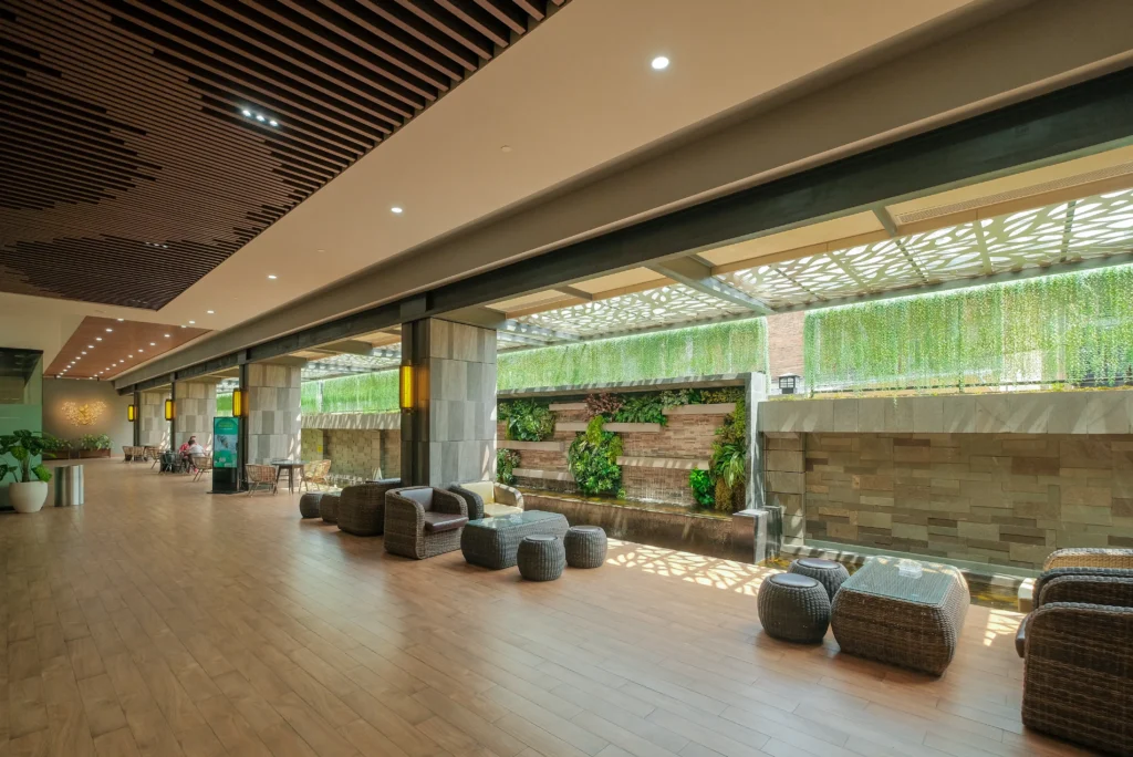 plaza ambarrukmo tenant