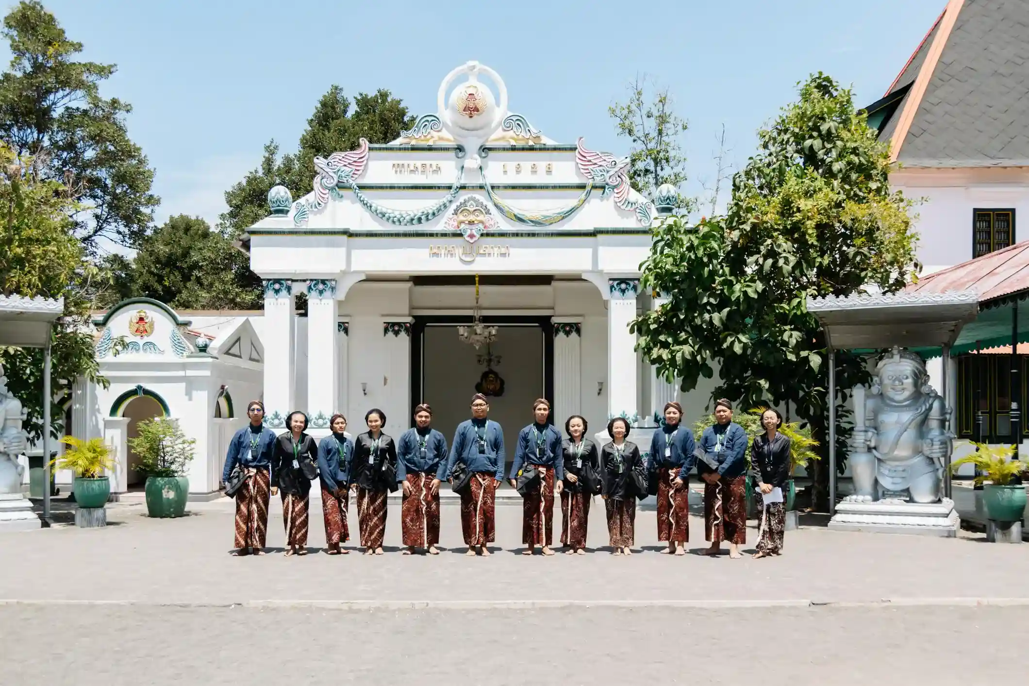 Abdi Dalem Keraton Ngayogyakarta