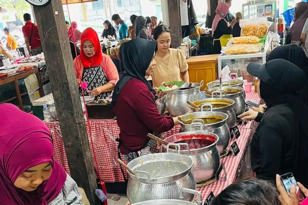 daya tarik pasar ngasem