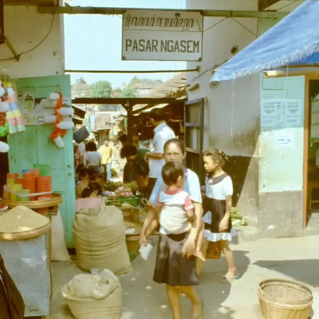 Sejarah Pasar Ngasem