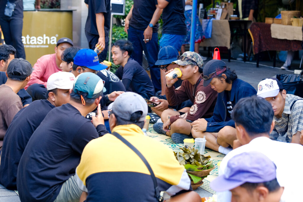 pasar wiguna sukaria
