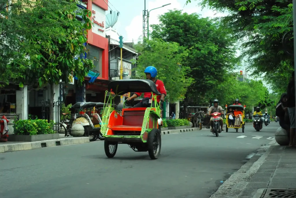 Becak dan Lesehan di Malioboro