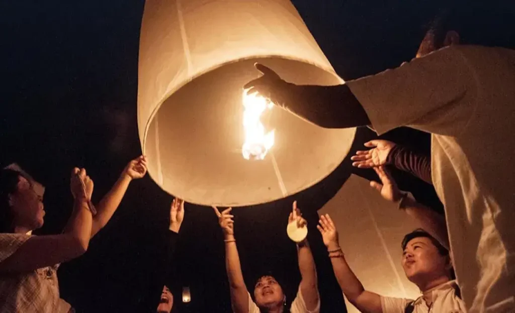 Sesi Penerbangan Lampion