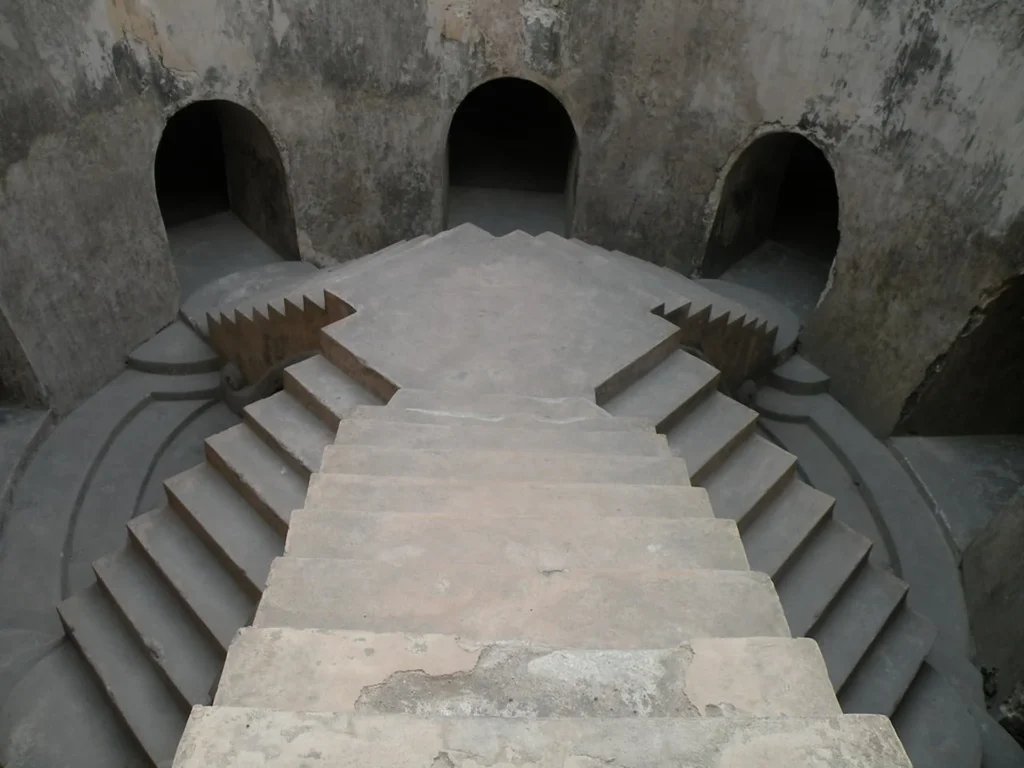 Masjid Bawah Tanah Taman Sari