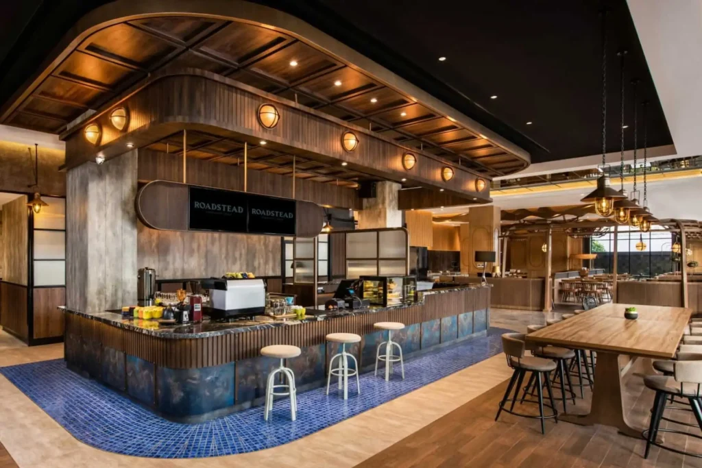 Bar di What The Deck! Cafe