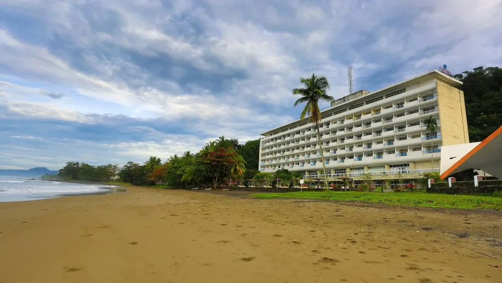 Suasana Samudra Beach Hotel Dekat Laut
