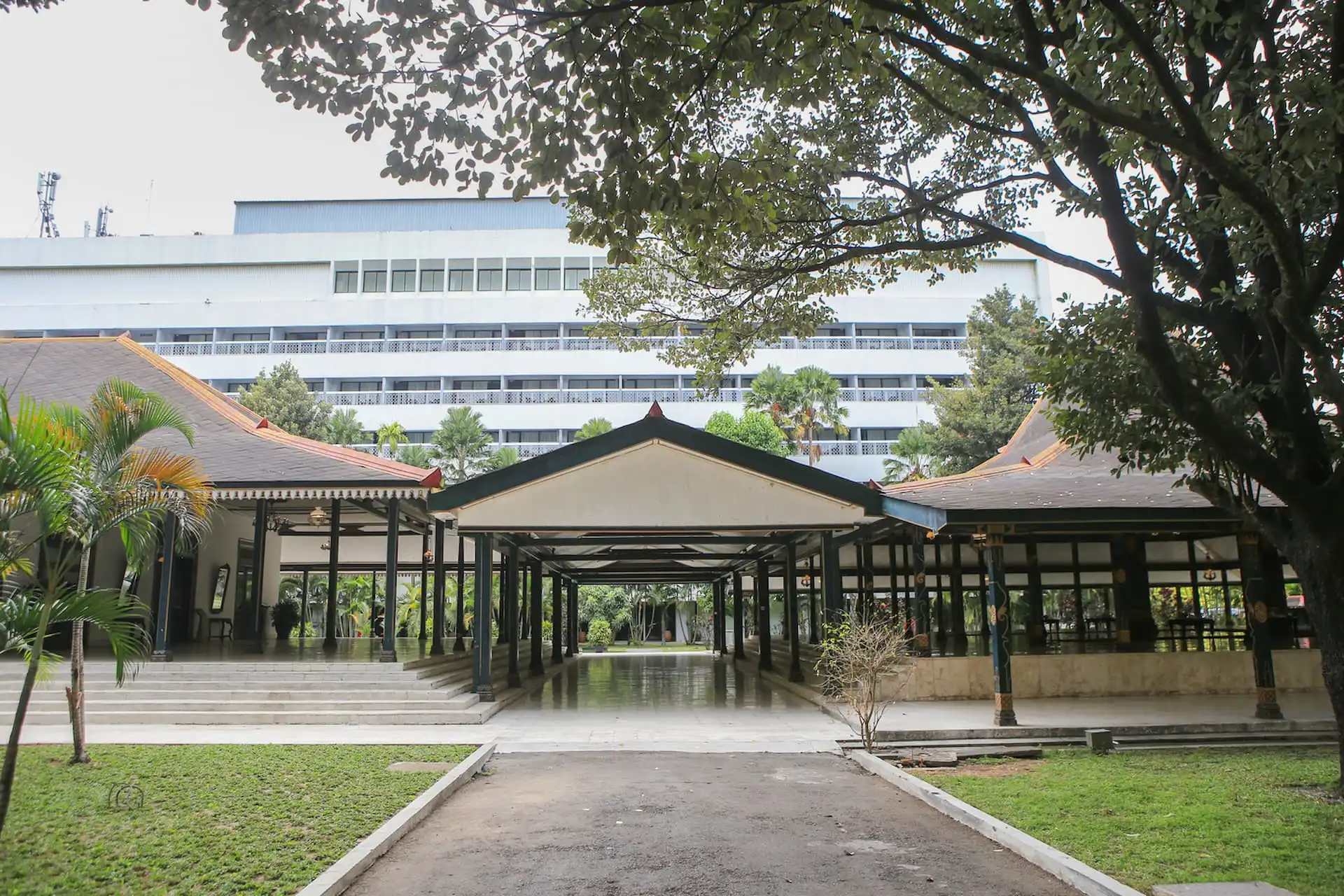 Pendopo Agung Kedhaton Ambarrukmo