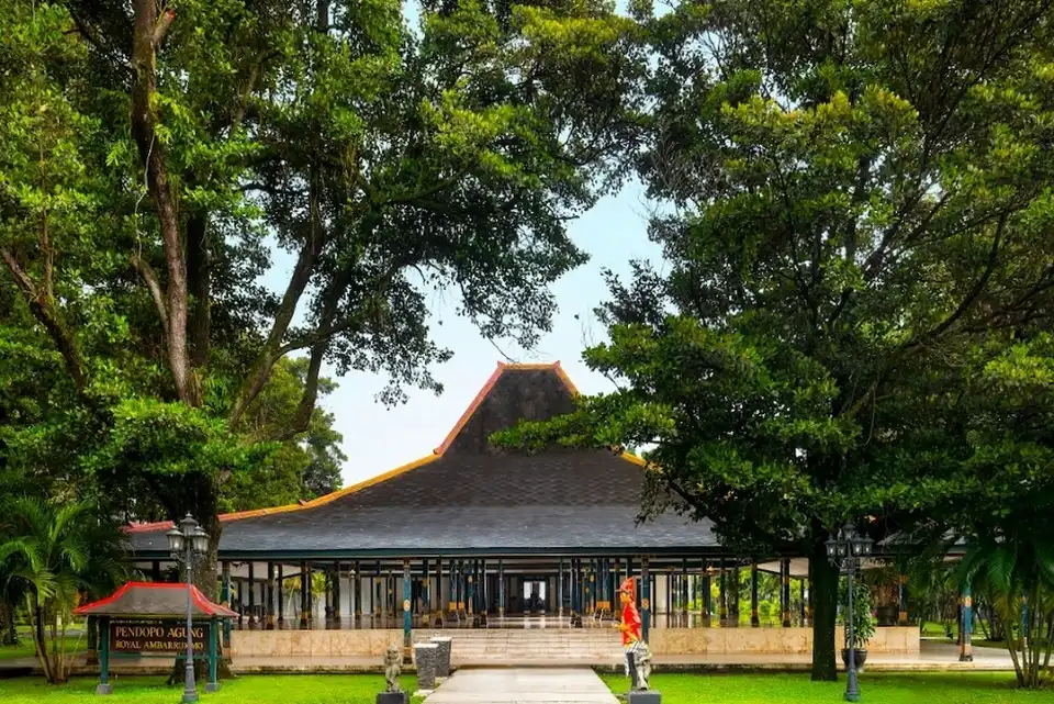 Arsitektur Joglo di Pendopo Agung Ambarrukmo