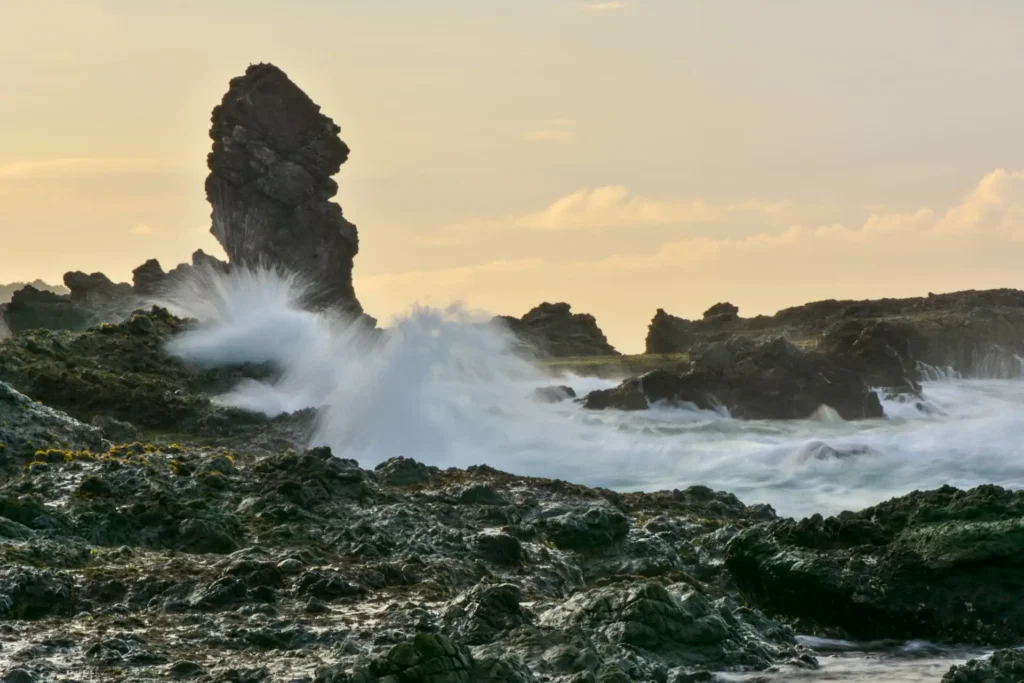 Batuan Karang di Pantai Siung
