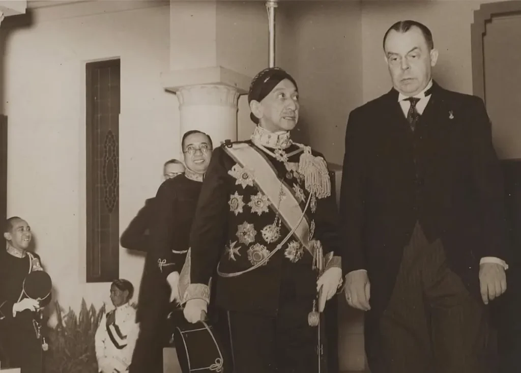 Sultan Hamengku Buwono VIII di Grand Hotel Yogyakarta